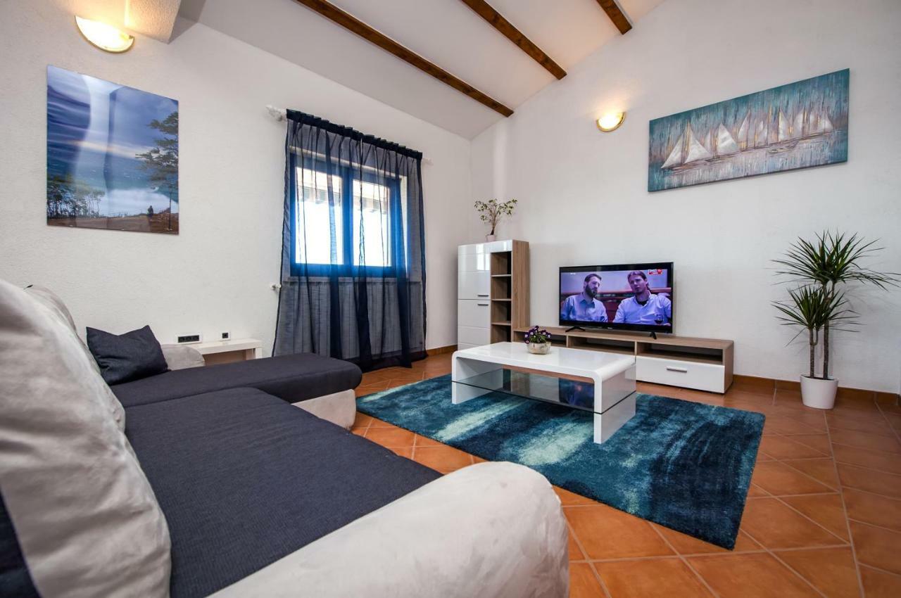 Apartment Bora روفينج المظهر الخارجي الصورة